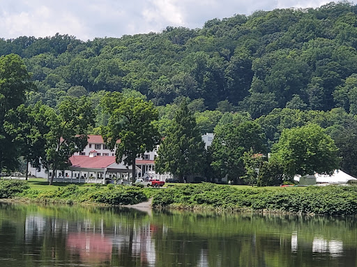 Resort «The Shawnee Inn and Golf Resort», reviews and photos, 100 Shawnee Inn Dr, Shawnee on Delaware, PA 18356, USA