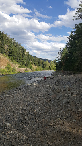 Boulder Cave Trail