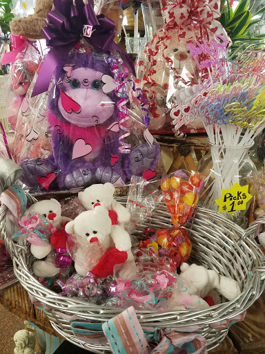 Florist «Little Flower Shop», reviews and photos, 616 High St, Delano, CA 93215, USA