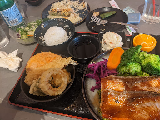 Shopping Mall «San Antonio Center», reviews and photos, 2550 W El Camino Real, Mountain View, CA 94040, USA