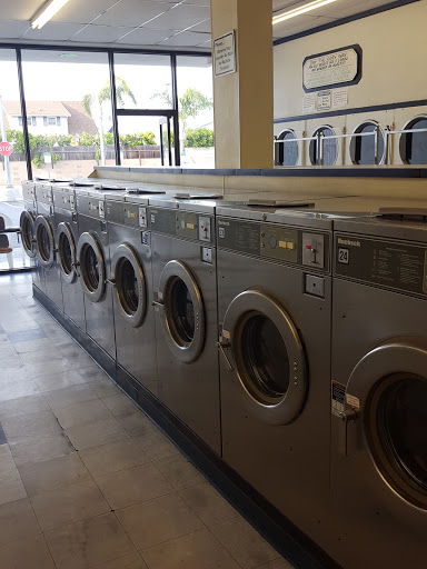 Laundromat «Sudz Coin», reviews and photos, 1001 Pacific Coast Hwy, Seal Beach, CA 90740, USA