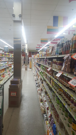 Grocery Store «Shop & Save», reviews and photos, 7241 Lemont Rd, Downers Grove, IL 60516, USA