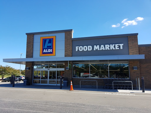 ALDI, 2106 Forest Hills Rd W, Wilson, NC 27893, USA, 