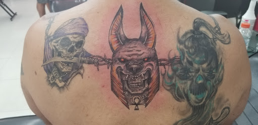 Tattoo Shop «Lucky Tattoo», reviews and photos, 1639 Washington Ave, Miami Beach, FL 33139, USA