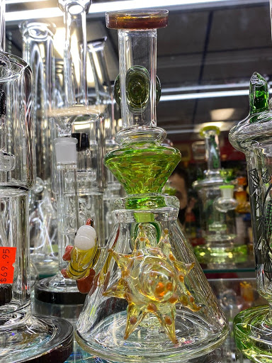 Tobacco Shop «J & J Tobacco», reviews and photos, 3273 Berlin Turnpike, Newington, CT 06111, USA