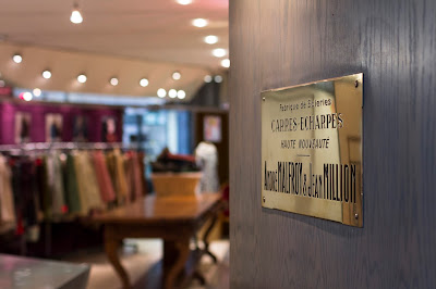 Maison Malfroy - Fabricant créateur de foulards en soie à Saint-Genis-Laval