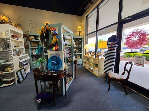 Assistance League of Greater Wilmington Thrift Shop, 420 Eastwood Rd #107, Wilmington, NC 28403, USA, 
