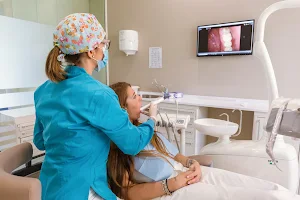 Studio Dentistico Dott.ssa Alessia Lauriola image