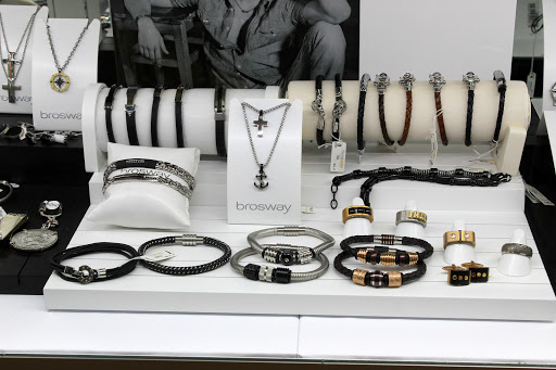 Jeweler «Palomino Jewelry Corporation», reviews and photos, 9023 SW 107th Ave, Miami, FL 33176, USA