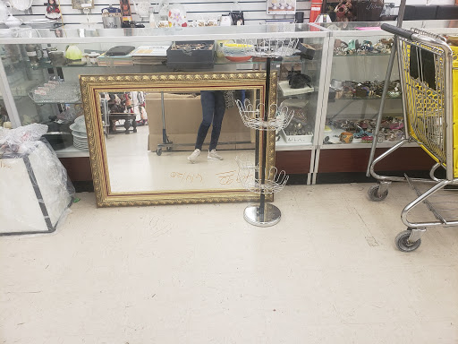 Thrift Store «Value World», reviews and photos, 2223 S Buckner Blvd # 250, Dallas, TX 75227, USA