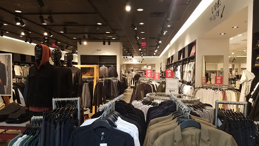 Clothing Store «H&M», reviews and photos, 5000 S Arizona Mills Cir #609, Tempe, AZ 85282, USA