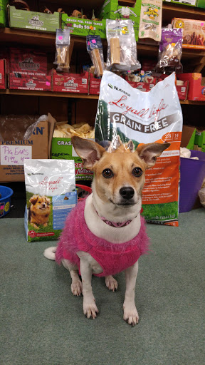 Pet Supply Store «Higbie Farm Supplies Inc», reviews and photos, 3440 Union St, North Chili, NY 14514, USA