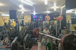 Kirkuk Gym For Body Building قاعة كركوك للبناء اجسام image