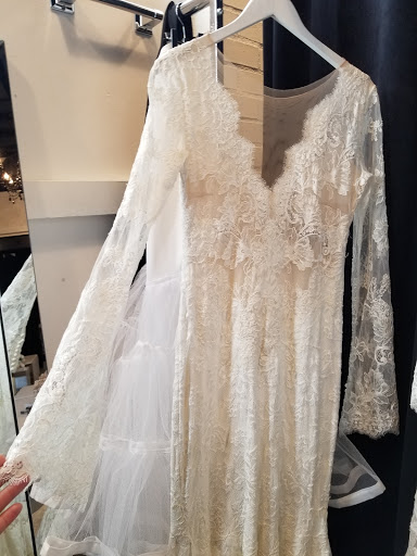 Bridal Shop «Bridal Boutique of Arizona», reviews and photos, 2501 N 7th St, Phoenix, AZ 85006, USA