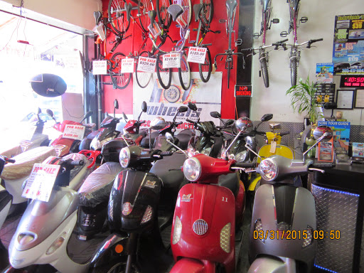 Scooter Rental Service «Hot Wheels Rentals», reviews and photos, 233 14th St, Miami Beach, FL 33139, USA