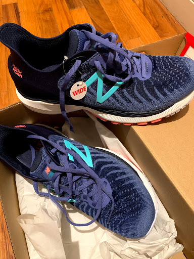 Sporting Goods Store «Running Wild», reviews and photos, 2563 E Sunrise Blvd, Fort Lauderdale, FL 33304, USA