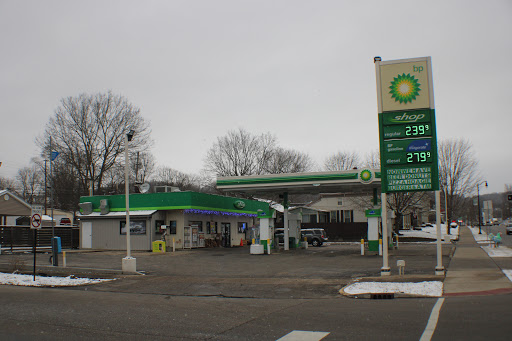 Gas Station «BP», reviews and photos, 1010 Main St, Brookville, IN 47012, USA