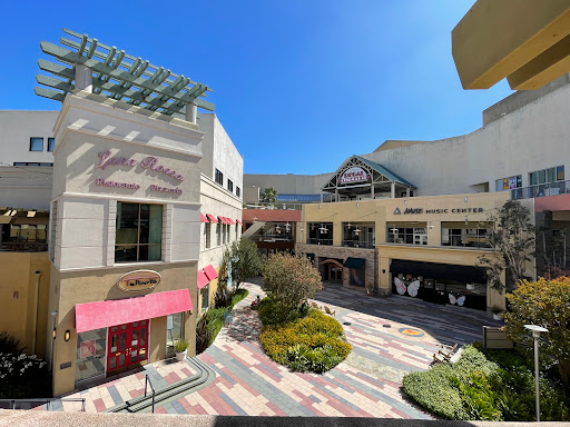 Shopping Mall «Promenade On The Peninsula», reviews and photos, 550 Deep Valley Dr, Rolling Hills Estates, CA 90274, USA