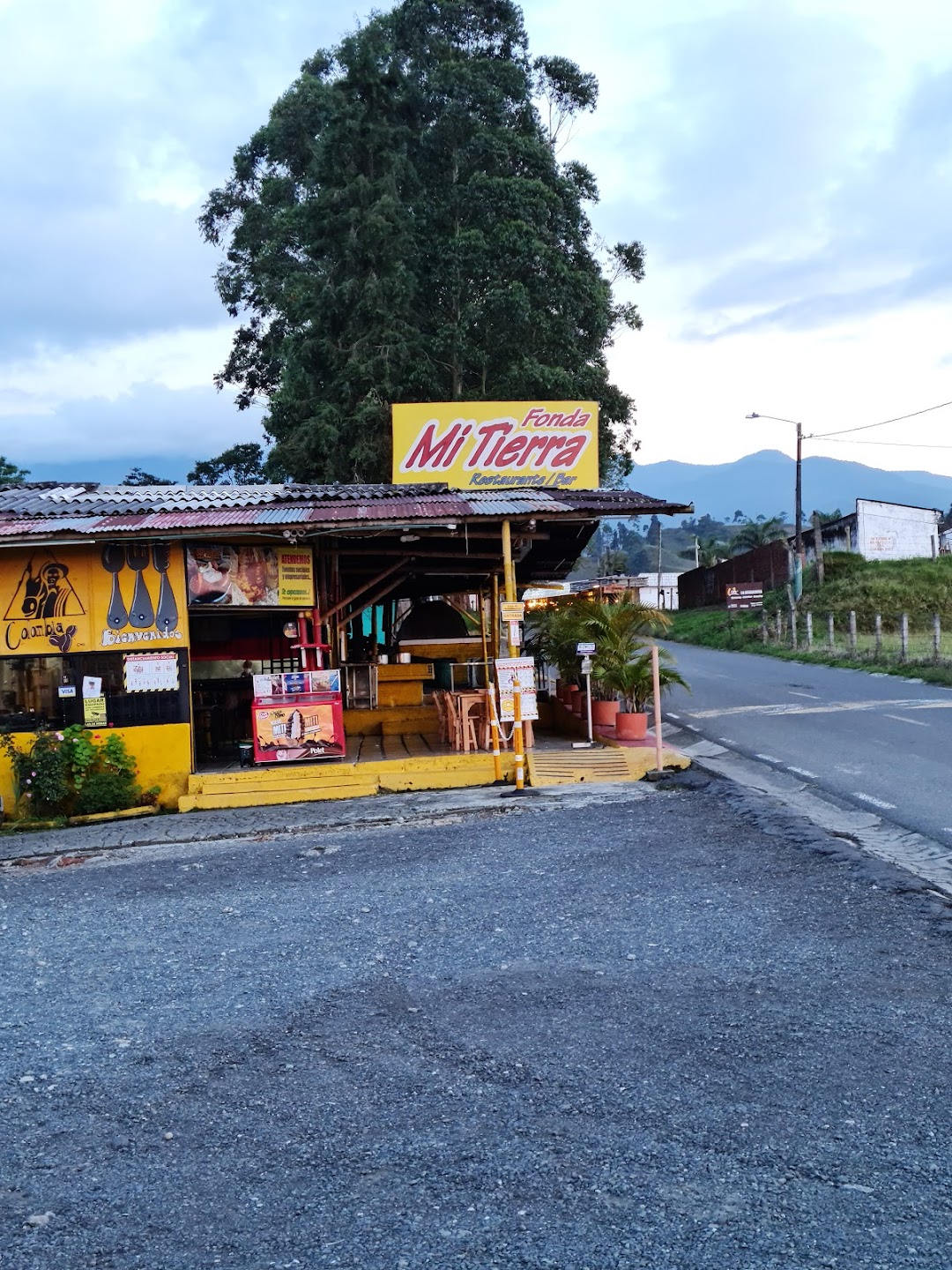 Fonda Mi Tierra