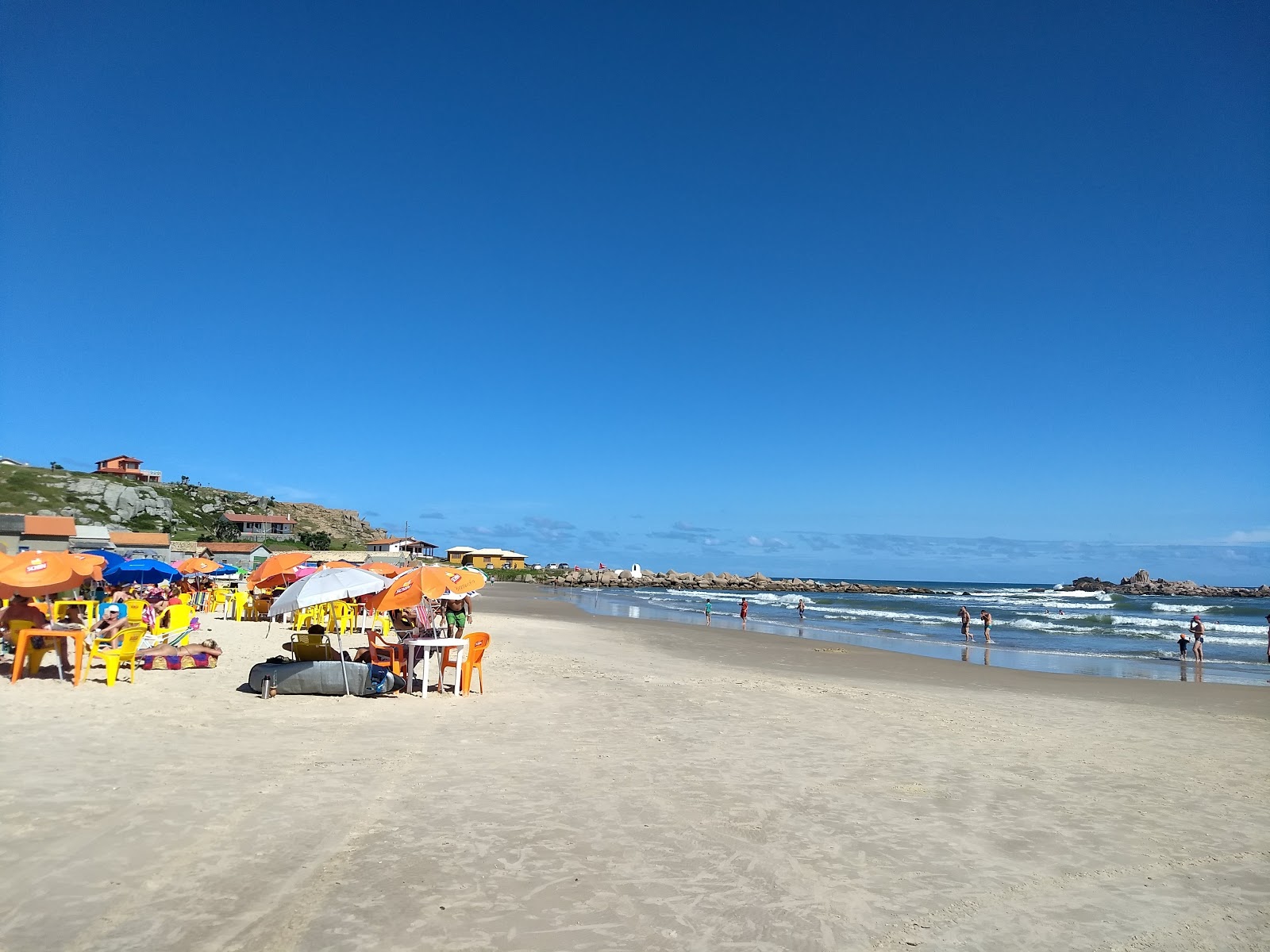 Foto van Praia do Cardoso met turquoise puur water oppervlakte