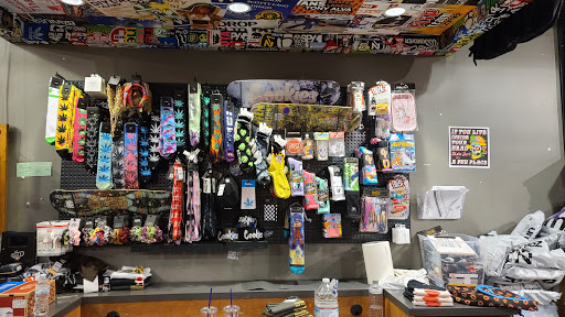 Clothing Store «Zumiez», reviews and photos, 3401 Dale Rd #247b, Modesto, CA 95356, USA