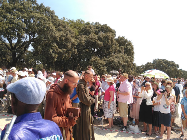 Opinii despre Parque 14 (Campo do Estoril) în Ourém - Estacionamento