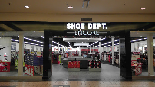 Shoe Dept. Encore, 1400 Spring Hill Ring Rd, West Dundee, IL 60118, USA, 