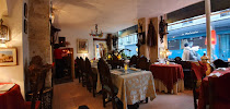Atmosphère du Restaurant servant du couscous Wally Le Saharien - Restaurant algérien à Paris - n°9