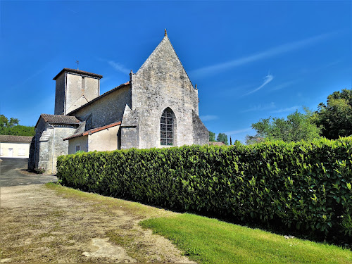 Église catholique Église de Saint-Macoux Saint-Macoux