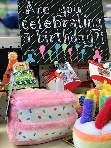 Pet Supply Store «Pet Pros Lakeland in Auburn», reviews and photos, 1404 Lake Tapps Pkwy E, Auburn, WA 98092, USA