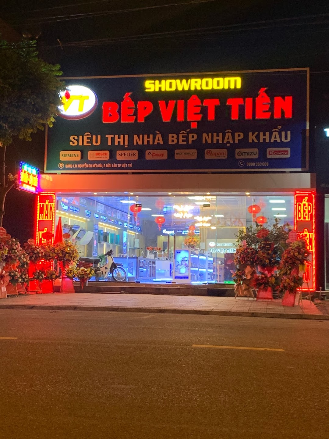 Showroom Bếp Việt Tiến