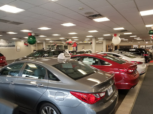 Car Dealer «Plaza Auto Mall», reviews and photos, 2740 Nostrand Ave, Brooklyn, NY 11210, USA