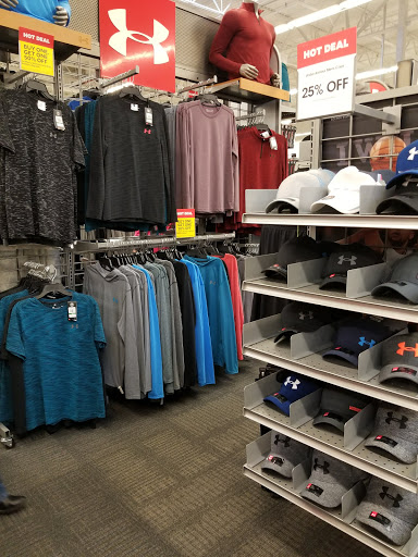 Sporting Goods Store «Academy Sports + Outdoors», reviews and photos, 130 S Hampton Pl, Clarksville, TN 37040, USA