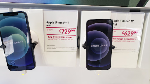 Cell Phone Store «T-Mobile», reviews and photos, 4825 Sugarloaf Pkwy j, Lawrenceville, GA 30044, USA