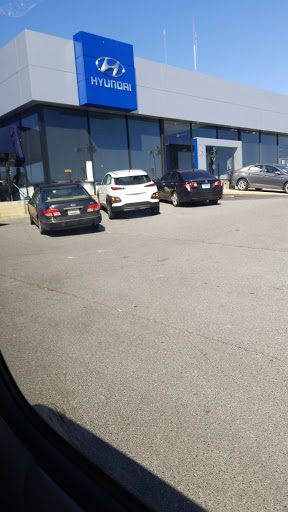 Hyundai Dealer «Antwerpen Hyundai - Catonsville», reviews and photos, 6440 Baltimore National Pike, Catonsville, MD 21228, USA