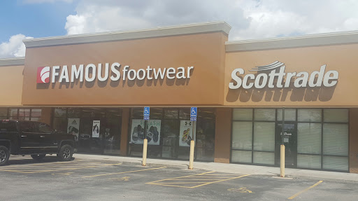Famous Footwear, 4040 E 53rd St, Davenport, IA 52807, USA, 