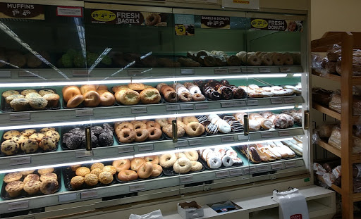 Supermarket «Giant Eagle Supermarket», reviews and photos, 2000 Penny Ln, Jeannette, PA 15644, USA