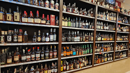 Liquor Store «Burris Liquor Store», reviews and photos, 418 Meeting St, Charleston, SC 29403, USA