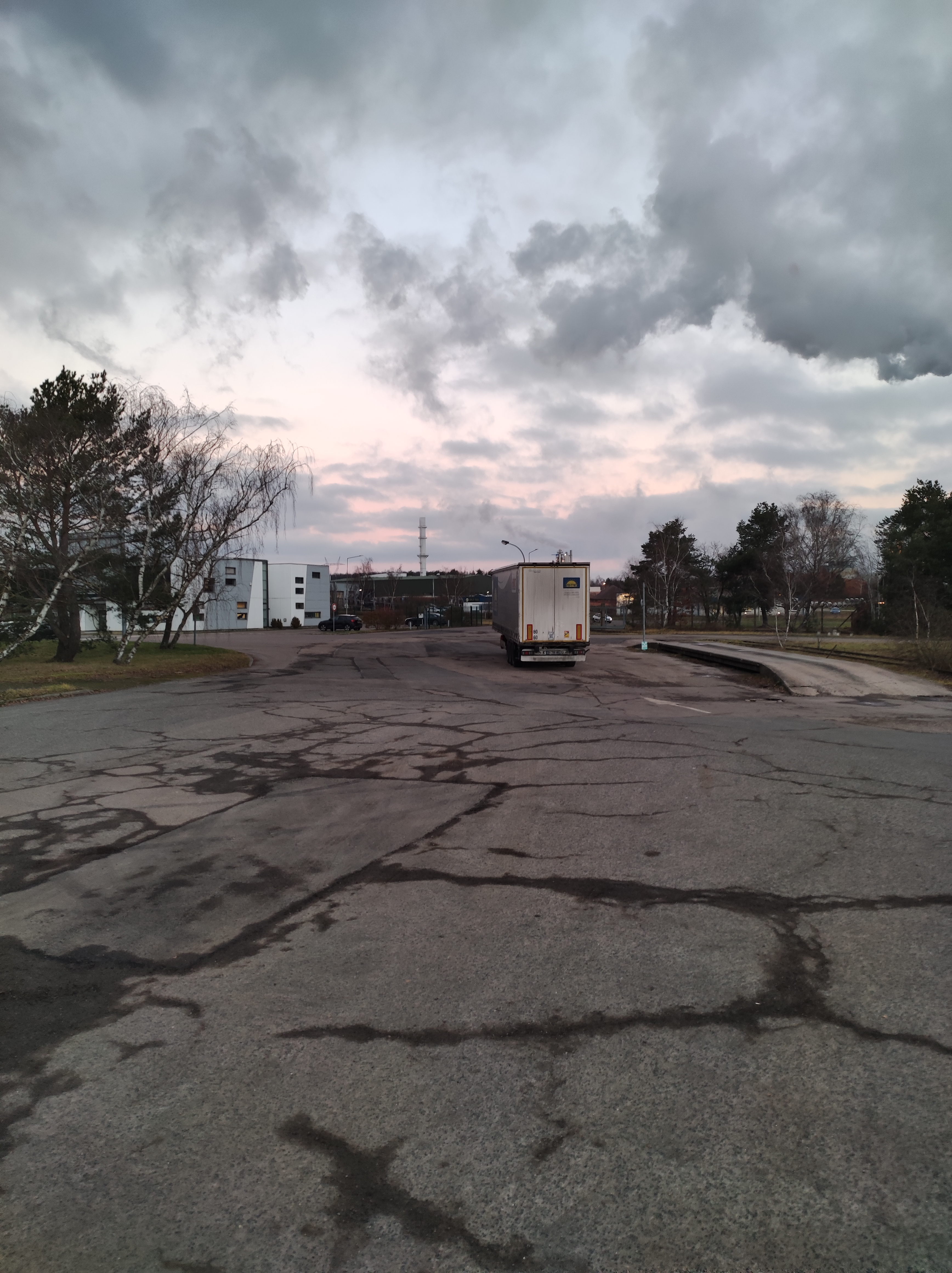 Photo n° 2 de l'avis de /\\/. fait le 17/12/2021 à 07:12