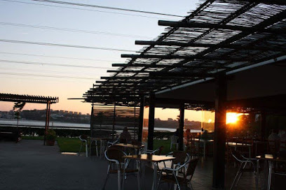 Información y opiniones sobre EL CHIRINGUITO DE CUCHIA de Miengo