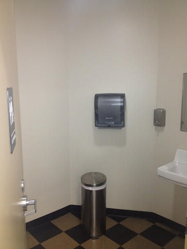 Truck Rental Agency «U-Haul Moving & Storage at Hwy 13 & Portland Ave», reviews and photos, 12200 Portland Ave S, Burnsville, MN 55337, USA