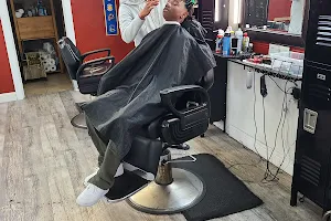 Magic's Juan's Barber Shop image