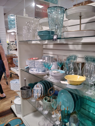 Department Store «HomeGoods», reviews and photos, 431 N Main St, East Longmeadow, MA 01028, USA