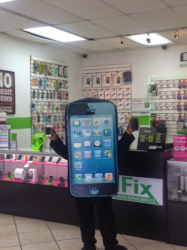 Cell Phone Store «CELLFIX - CELLPHONE REPAIR- TEMPLE TERRACE», reviews and photos, 8892 N 56th St, Temple Terrace, FL 33617, USA