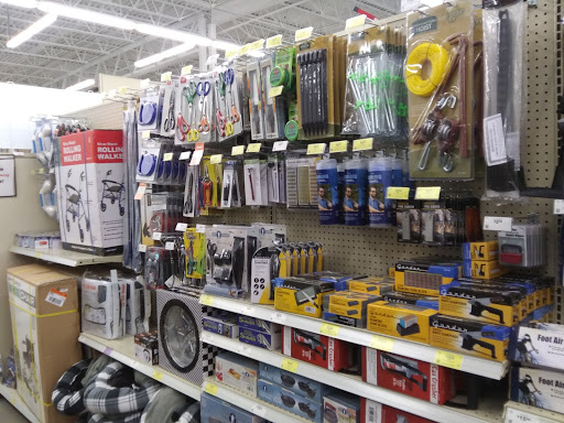 Hardware Store «Harbor Freight Tools», reviews and photos, 185 E Fairmount Ave, Lakewood, NY 14750, USA
