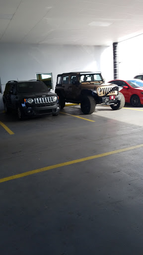 Car Dealer «Joey Accardi Chrysler, Dodge, Jeep, Ram», reviews and photos, 909 S Federal Hwy, Pompano Beach, FL 33062, USA