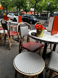 Atmosphère du Restaurant Café Odessa - Brasserie parisienne tendance - n°13