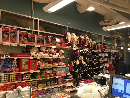 Grocery Store «The Fresh Grocer of Walnut», reviews and photos, 4001 Walnut St, Philadelphia, PA 19104, USA