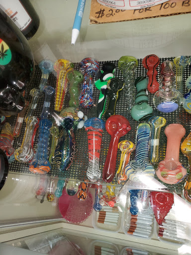 Tobacco Shop «Lightz Up Smoke Shop», reviews and photos, 660 Mantoloking Rd, Brick, NJ 08723, USA