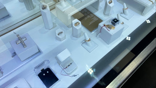 Pawn Shop «Champions Pawn & Jewelry Exchange», reviews and photos, 205 N Joliet St, Joliet, IL 60432, USA